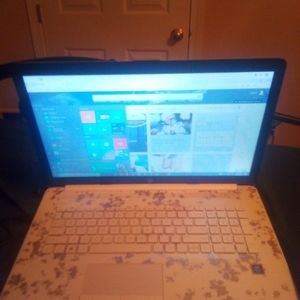 HP touch screen laptop model 17